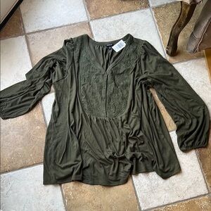 Torrid Green Ruffled 3/4 Sleeve Blouse